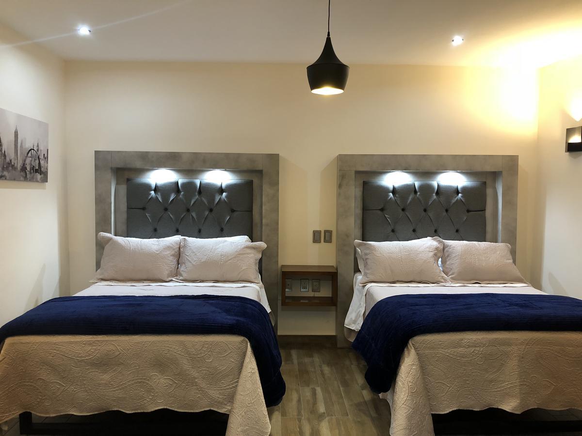 Gold Palace Hotel Сан Хуан де лос Лагос Екстериор снимка
